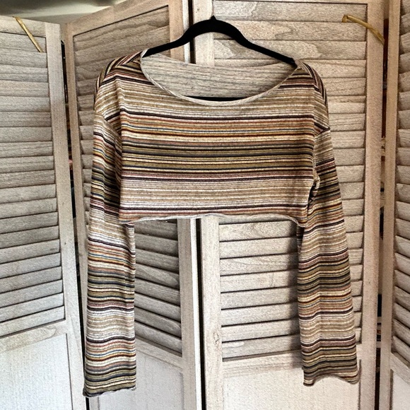 ROMWE Long Bell Sleeve Cropped Top Woman’s 4 Small Juniors Pre-Owned - Picture 1 of 9